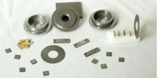 使用金屬除油劑（jì）兩種常見的工業清洗方式（shì）