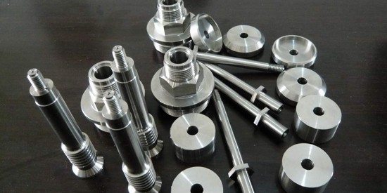 金屬機加工件油汙殘留用（yòng）水基（jī）清洗劑更安全