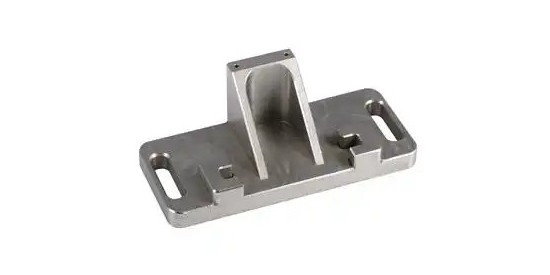 關於（yú）鋼鐵件清洗劑的選（xuǎn）擇（zé）與使用