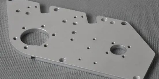 選擇一款（kuǎn）安全性高（gāo）的鋼板（bǎn）清洗劑除油吧