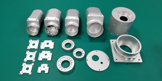 鋁合（hé）金件使用（yòng）電解除油劑的二種清洗方式