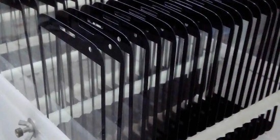 關於（yú）手機玻璃蓋板清洗劑的性能與作用