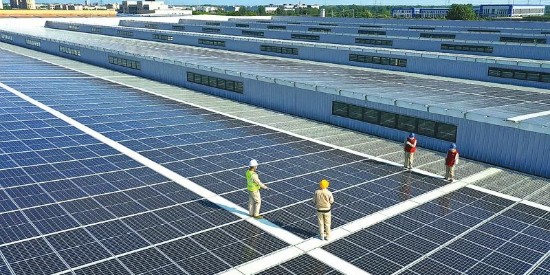 定期維護太陽（yáng）能光伏板組件的清洗劑使用方法