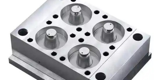 模具（jù）清洗劑的應用