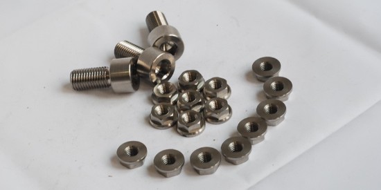 關於鈦清洗劑搭配超聲波清洗方式（shì）的特性